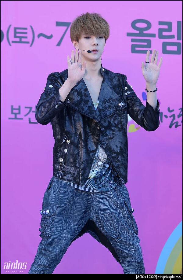 121007 Sehun @ 구리 코스모스축제 [AIOLOS] 21P