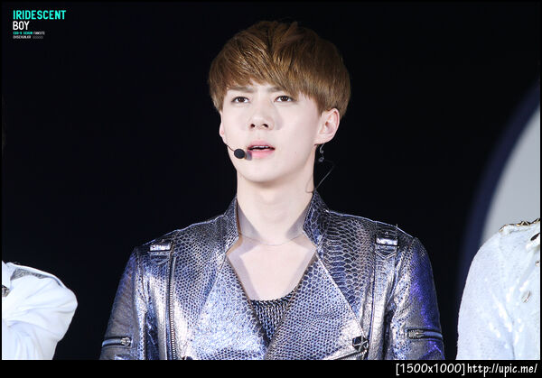 [Pic] 120530 Sehun @ Cultwo Show Broadcasting [IRIDESCENT BOY] 9P