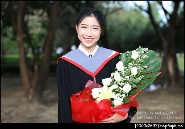 รับถ่ายภาพ รับปริญญา มศว นครนายก 085-0853236