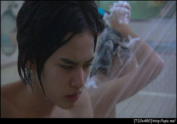 น้องมะเปลือย (เลือดพุ่ง)