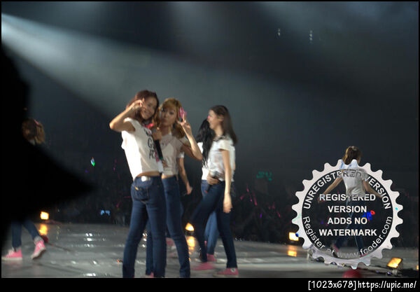 YoonSica at SNSD Concert in Shanghai  ll So cute