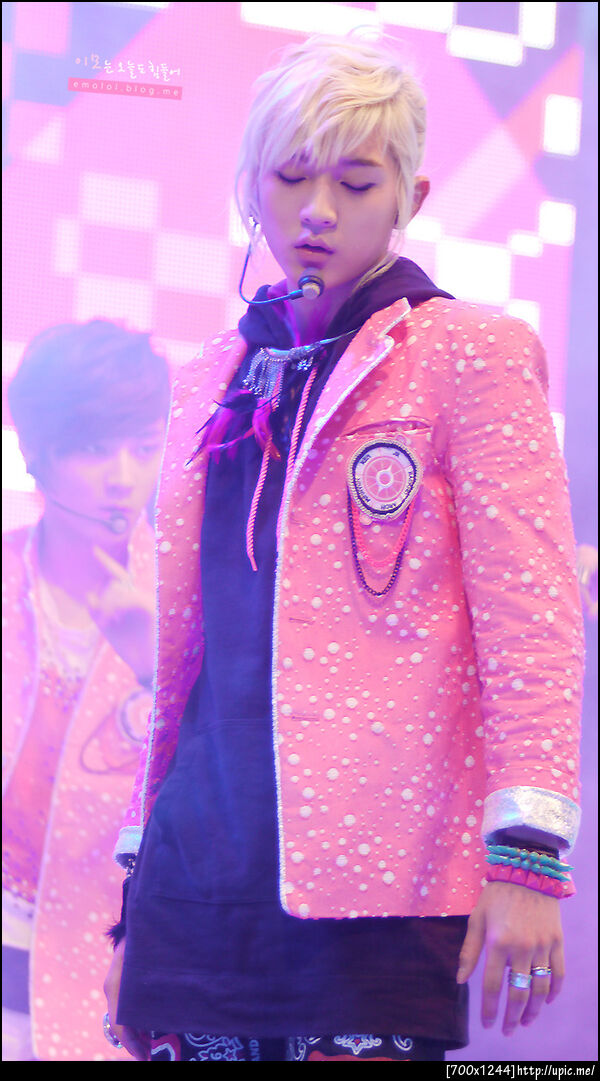 [Pic] 120424 REN @ Park Junhyung's Happy Time Public Broadcast ,, Credit  이모 (1)