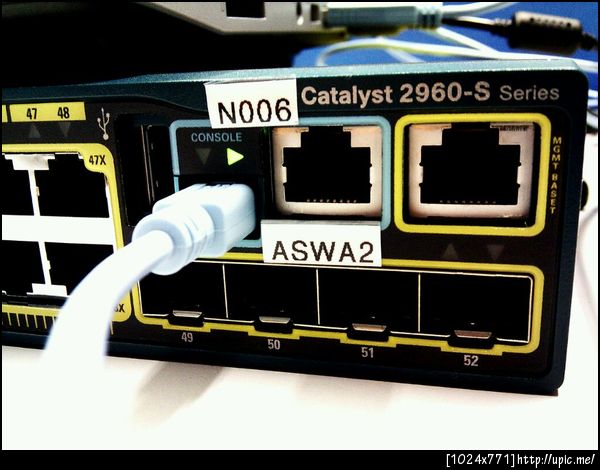 ที่รอง notebook แบบมีระบบกระตุ้นสมองด้วยไฟฟ้า