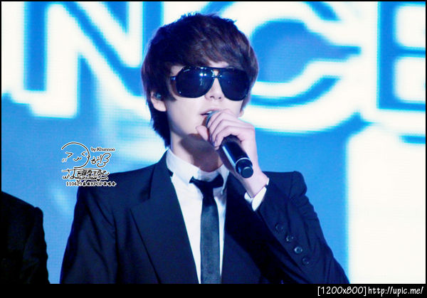 (SJ)Pic 110429 Kyuhyun @Bitec PDShow