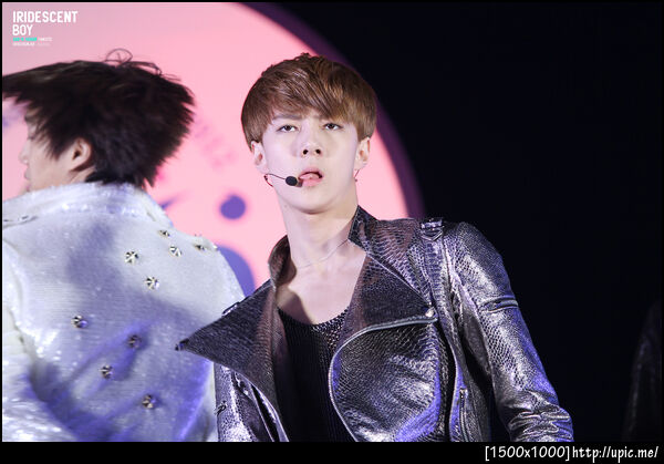 [Pic] 120530 Sehun @ Cultwo Show Broadcasting [IRIDESCENT BOY] 9P