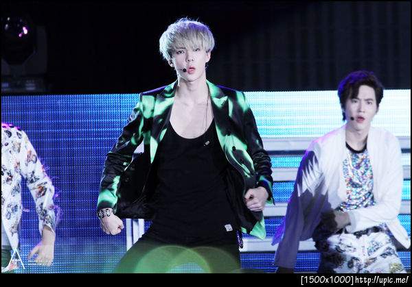 [Pic] 130115 Sehun at Golden Disk Award [SEHUNA] 21P