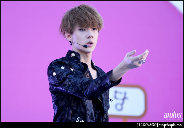 121007 Sehun @ 구리 코스모스축제 [AIOLOS] 21P