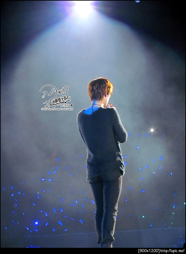 110507 Kyuhyun SSlll in Vietnam cr:www.chokyuhyunbar.com