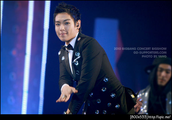 แอร๊ยยย น่ารักจัง  แต่เสื้อนี่สิ -__-"