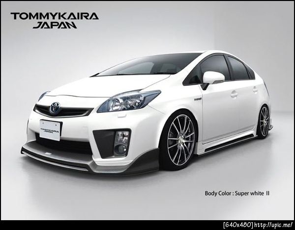 Prius สวยๆจากสำนักแต่ง Tommy Kaira