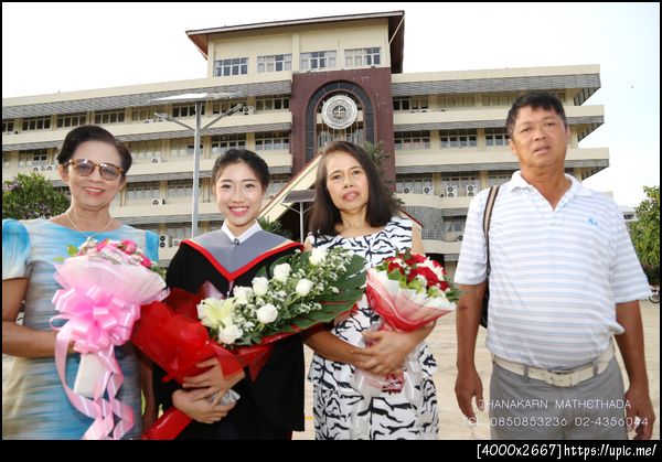 รับถ่ายภาพ รับปริญญา มศว นครนายก 085-0853236