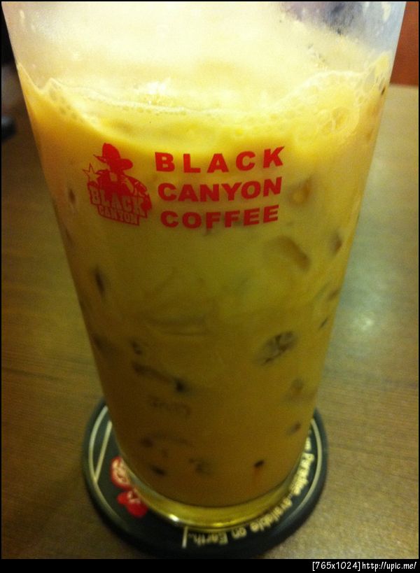 ชาเย็นใส่นมที่ black canyon ของโปรดเลย