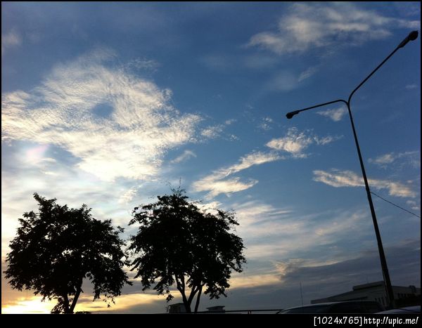 ฟ้าเย็นวันนี้สวยจัง