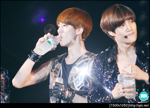 [Pic] 120714 Sehun @ NH Nonghyup card fills concert  [SPRING BOY] 5P
