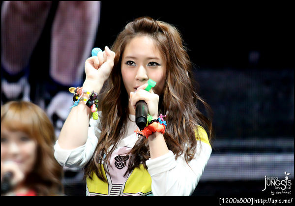 KryStaL By SOSHIFAST >< 8