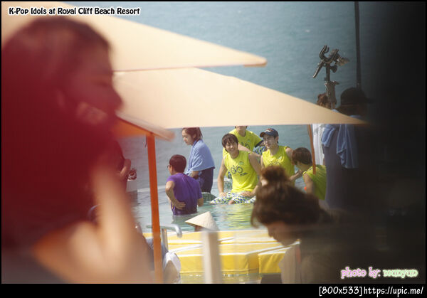 หนุ่มๆ(?)