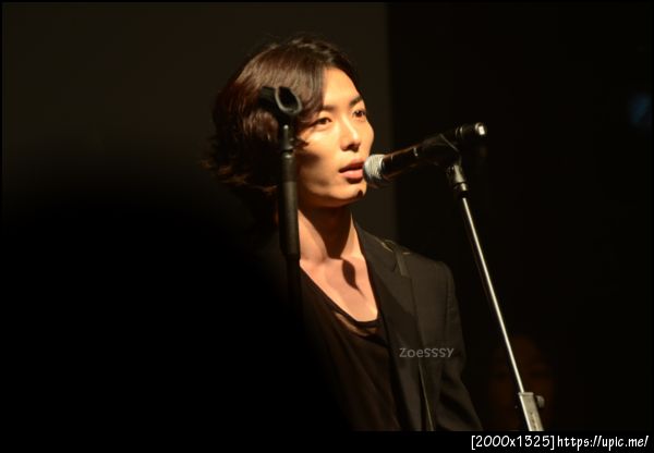 twitter@zoesssy April 2, 2011