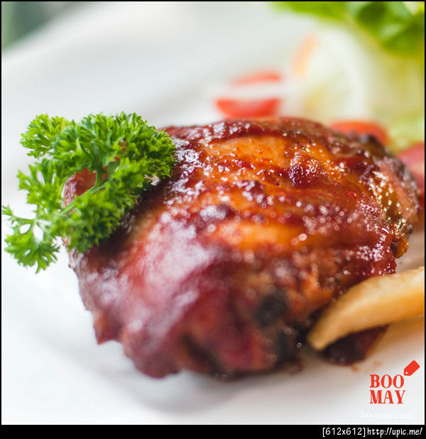 พาชิมสเต๊กไก่รสแซ่บ กับคอนเซ็ป"เรียบง่าย สวยงาม และอร่อย"