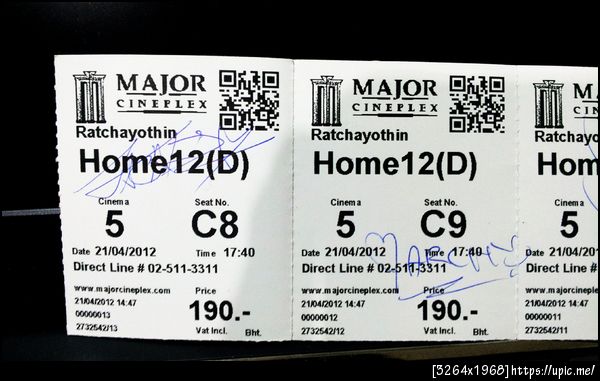 ลายเซ็นต์แจ๊คกับ @marchutavuth >,,< ตั๋วนี้เดี๋ยวเคลือบแปะไว้ข้างฝาห้องเลย