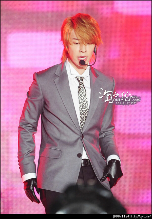 (SJ)Pic 110429 Donghae @ Bitec PDShow