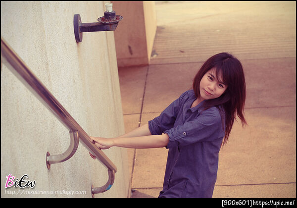 แต่งสีได้เพี้ยนดี ,, แต่ก็ชอบนะ ,,