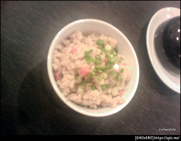 ข้าวกระเทียม ไม่อร่อยแหะ