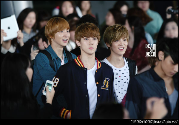 [Pic] 120923 Luhan and Sehun @ Incheon Airport [Dear My Deer] 7P