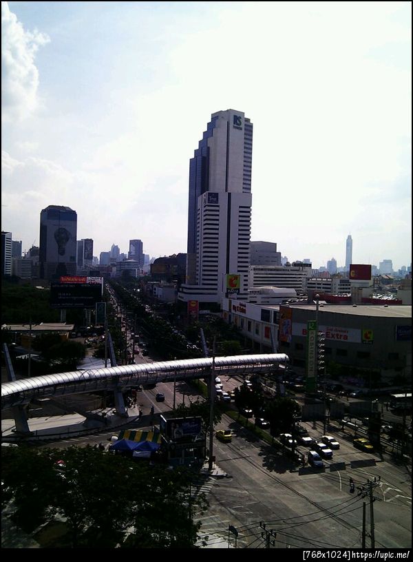 ถนนรัชดามุมสูงจากตึก cbw ชั้น 7