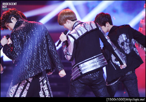 [Pic] 120706 Sehun @ Fighting Korea KBS Open Concert [IRIDESCENT BOY] 8P