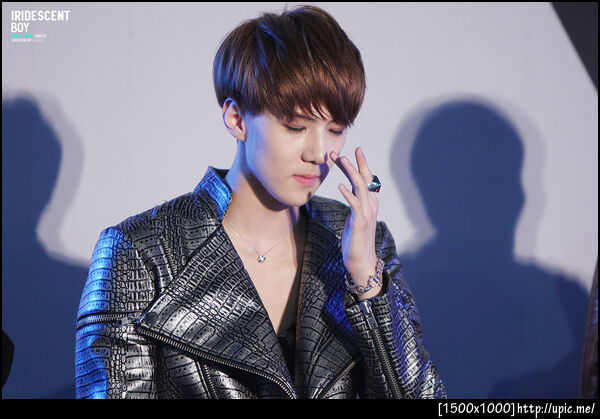[Pic] 120602 Sehun @ Ginie Show [IRIDESCENT BOY] 9P