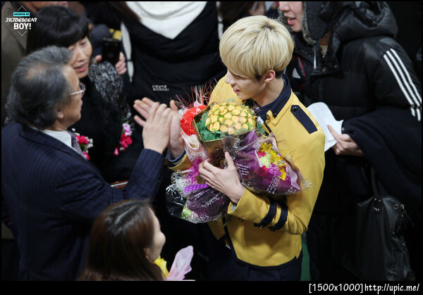 [Pic] 130207 Sehun - SOPA Graduation [IRIDESCENT BOY] 32P