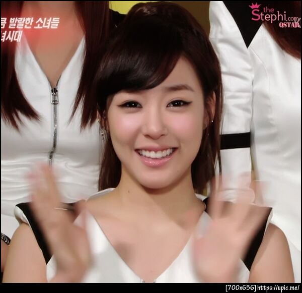 [CAP] 110115 Tiffany @ KBS Entertainment Relay[CAP] 110115 Tiffany @ KBS Entertainment Relay