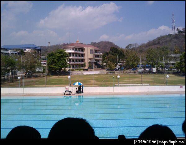 รอถ่ายรูปรวม