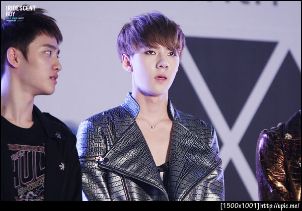 [Pic] 120602 Sehun @ Ginie Show [IRIDESCENT BOY] 9P