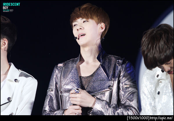 [Pic] 120530 Sehun @ Cultwo Show Broadcasting [IRIDESCENT BOY] 9P