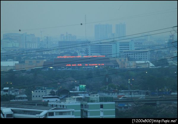 ถ่ายจากคอนโด เลนส์ 55-250mm ระยะ 250mm