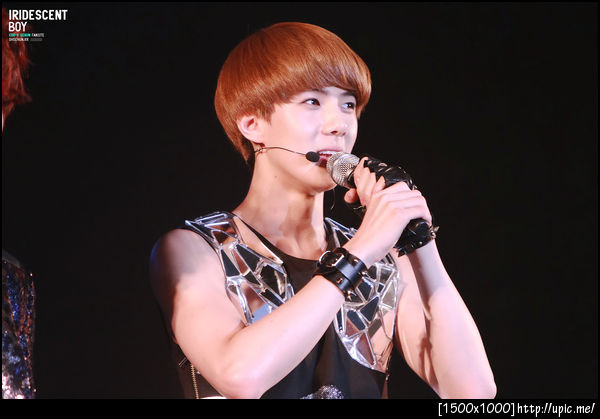 [Pic] 120714 Sehun @ NH Nonghyup card fills concert  [IRIDESCENT BOY] 3P