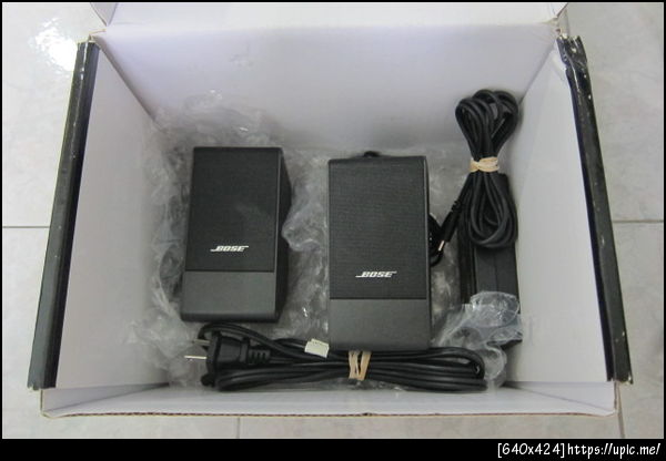 ในกล่องไม่มีโครงพลาสติก เป็นกล่องโล่งๆ แบบนี้เลย