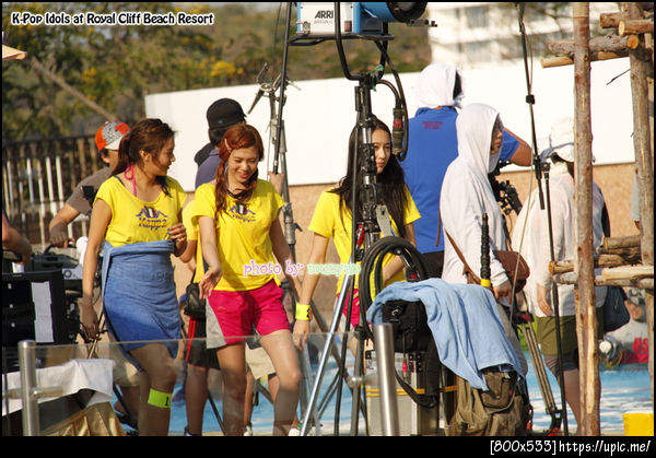 ยูอี+ลิซซี่:ยังไงเราก็ซี้กันนะคะ 