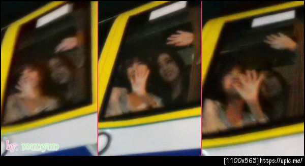 Eunjung&Hyomin on the bus (after concert)