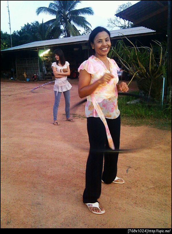 @vakarn กับ @be_ing เล่นฮูลาฮุบ