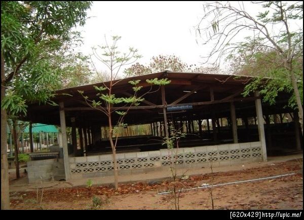 อาคารสถานที่1
