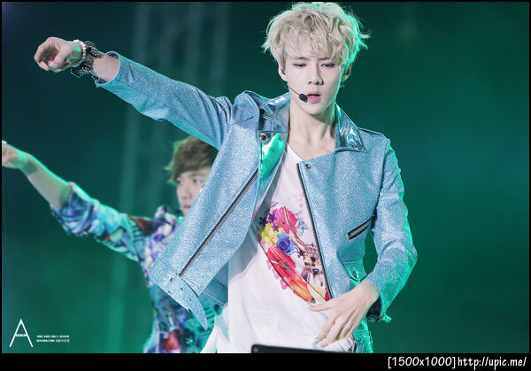 [Pic] 130119 Sehun at  DKFC [SEHUNA] 13P