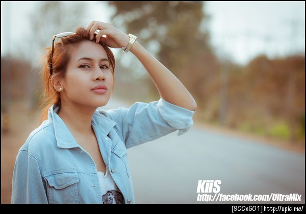 นี่เป็นผลจาก 70-200 เลยได้หลังละลายขนาดนี้ ,, ^^