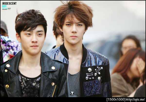 [PIC] 120504 Sehun on the Way Go to Music Bank [IRIDESCENT BOY] 5P