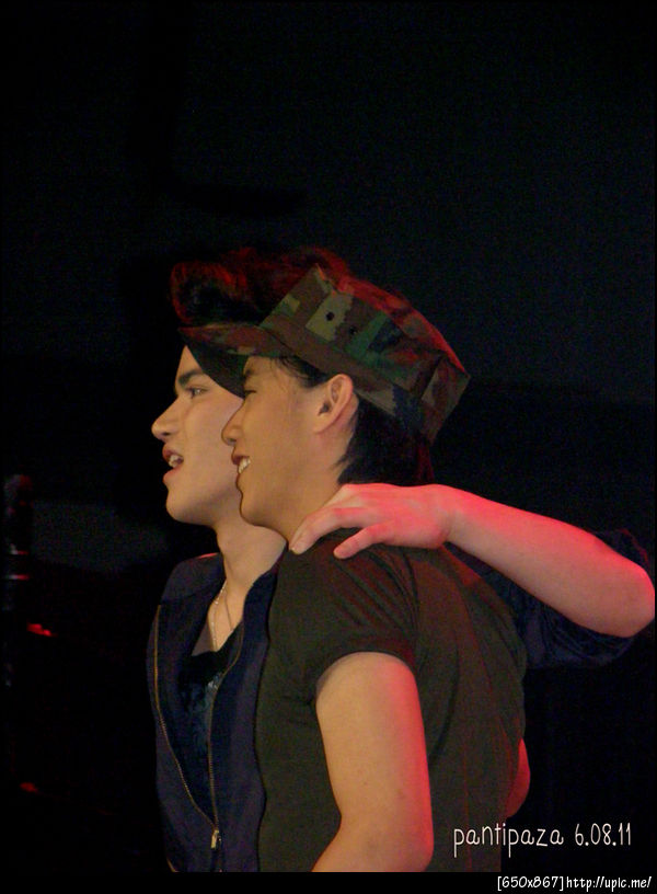 แขนสวมันจะขาวไปไหน น๊อยกระจาย ซูมสุด ยากมาก