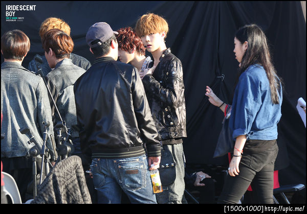 121007 Sehun @ 대한민국 나눔대축제 [IRIDESCENT BOY] 9P