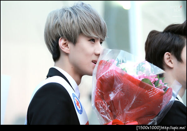 [Pic] 121202 Sehun at Red Cross Youth [Hyper Beat] 45P