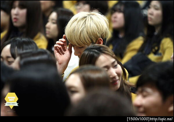 [Pic] 121231 Sehun -  SOPA Graduayion [SPRING BOY] 17P