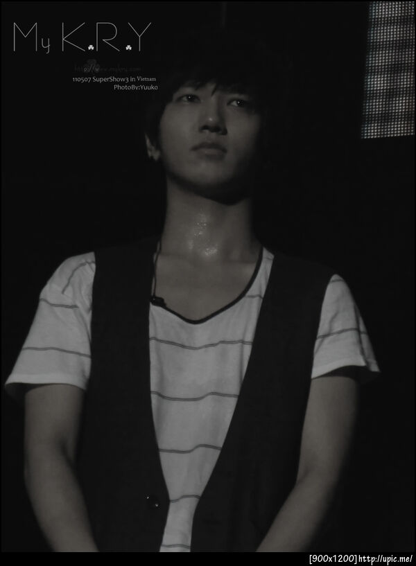 110507 Yesung SSlll in Vietnam cr:mykry.com
